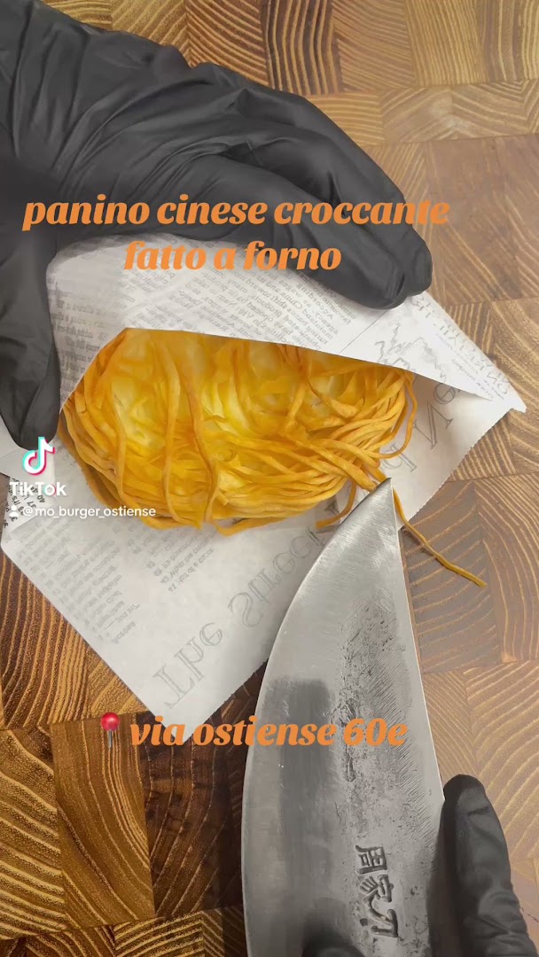 Mo Burger Chinese food · Foto 4